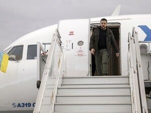 Зеленский прилетел в Швейцарию. Назначена его встреча с Трампом