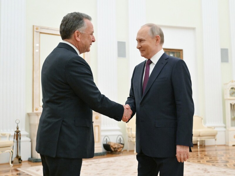 "План процветания" Украины в Давосе не подпишут. У Трампа хотят "выслушать Путина" – FT 