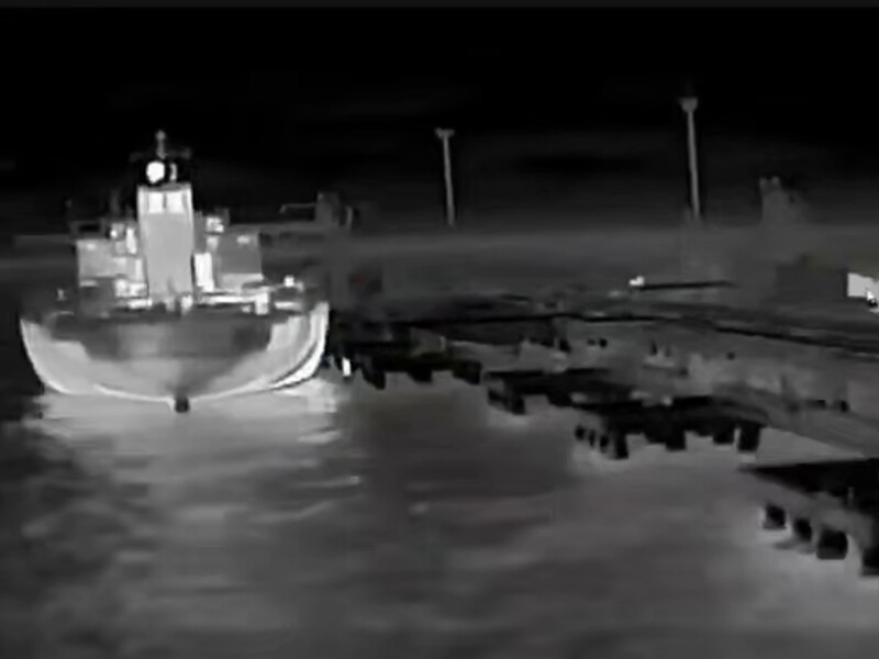 Нафтовий термінал у Краснодарському краї РФ уразили дрони СБУ, пожежа була на 7 тис. м² – джерело