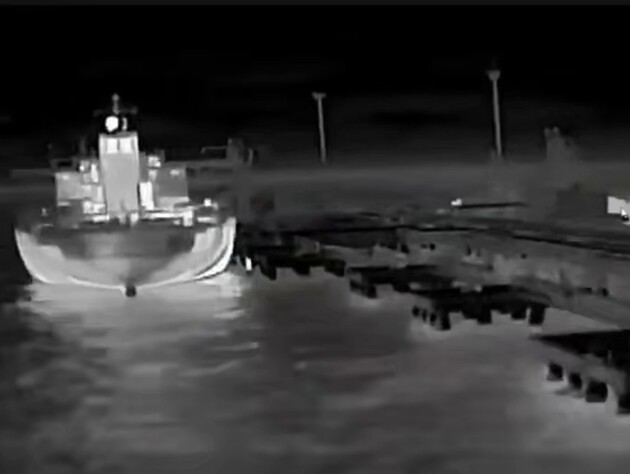 Нафтовий термінал у Краснодарському краї РФ уразили дрони СБУ, пожежа була на 7 тис. м² – джерело