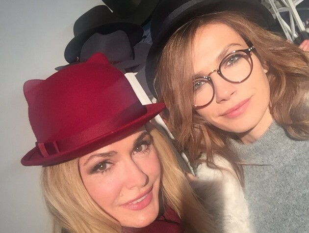 Разом з доньками, мамою та чоловіком. Сумська показала рідкісні сімейні знімки