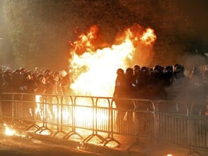 В Албании протесты переросли в столкновения с полицией. Фоторепортаж