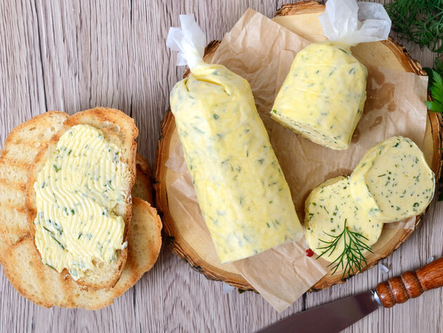 Смешайте с этим селедку, плавленый сыр – и получите самую вкусную намазку за несколько минут. Рецепт