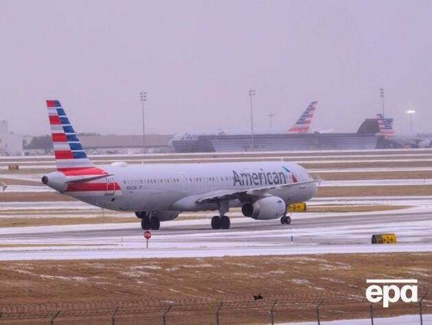 У США скасували рекордну кількість авіарейсів через сніг і мороз