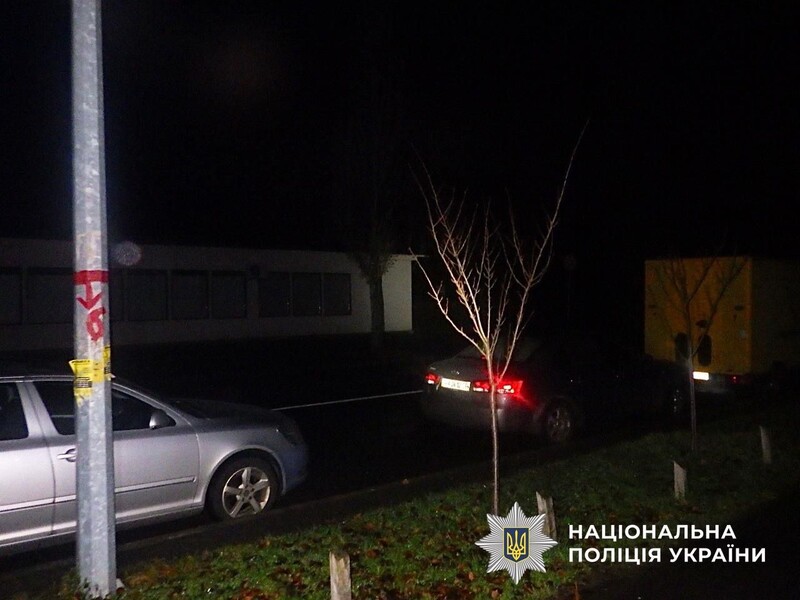 У Києві водій таксі зламав щелепу пасажирці через салон авто – поліція