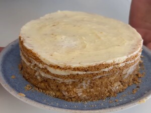 Этот невероятно нежный торт готовится за 20 минут на сковороде без духовки. Рецепт