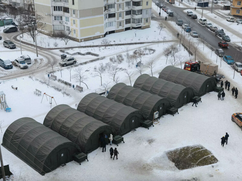 "Будемо робити туалети, як у селі". На Троєщині можуть установити туалети з ямами