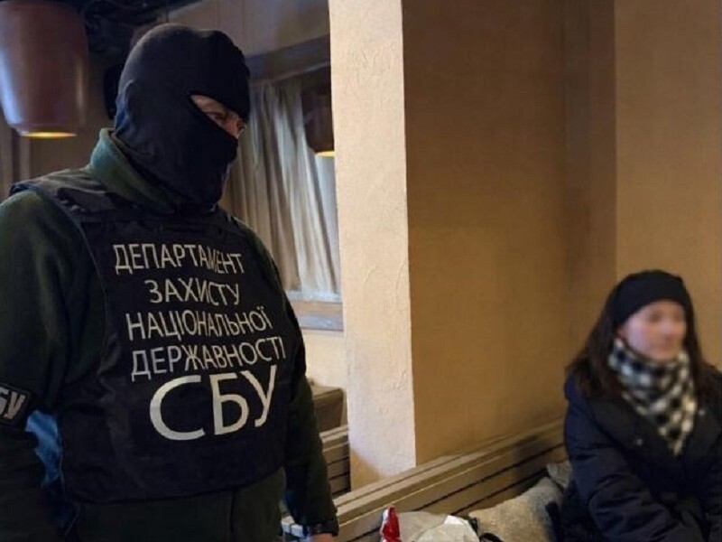 СБУ затримала ймовірну агентку КДБ Білорусі, яка намагалася влаштуватися на роботу в ГУР МО