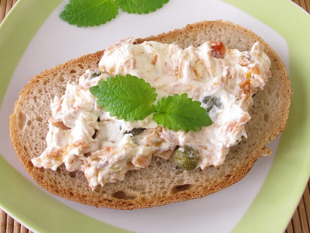 Просто змішайте це все – і дивовижно смачна намазка готова. Рецепт страви за кілька хвилин