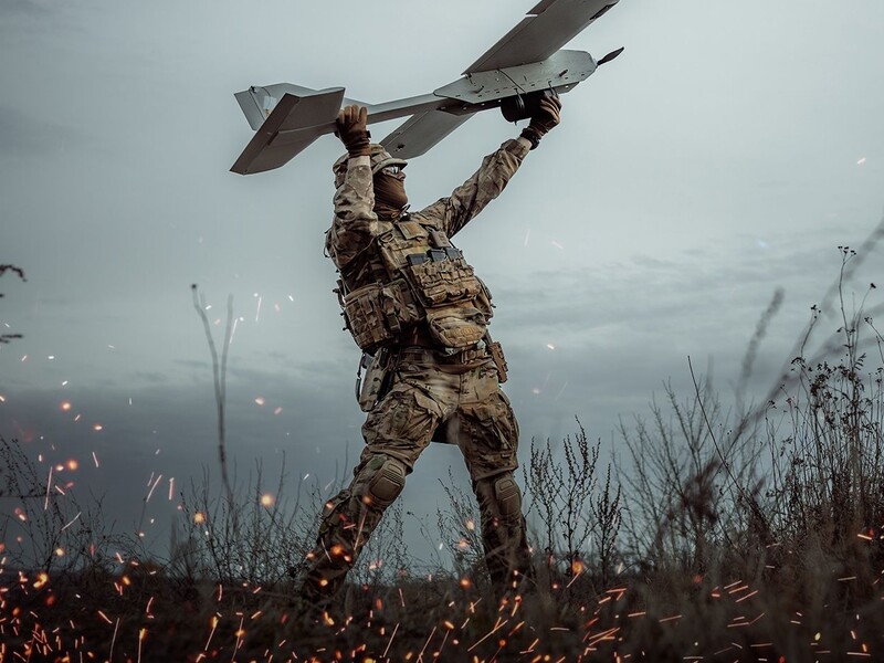 Пять аэродромов, 15 самолетов и вертолетов. СБУ показала видео атак на вражескую авиатехнику