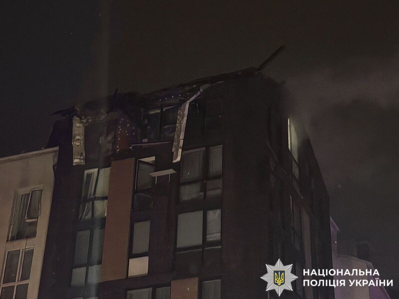 Лежала в ковдрі і кричала "мамо". Воєнкор Кушнір виніс дитину з охопленої вогнем унаслідок атаки РФ квартири