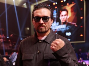 Бобул під час інтерв'ю Гордону згадав, що хотів зателефонувати Усику. Що він сказав боксеру. Відео