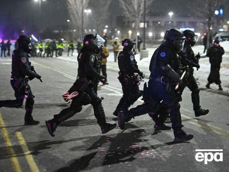 Після смертельної стрілянини в Міннеаполісі двох федеральних агентів відправили у відпустку