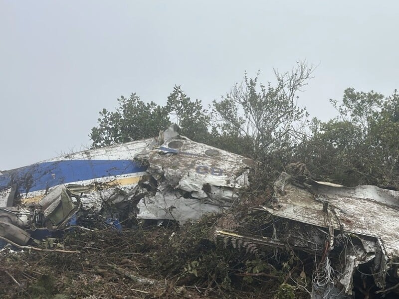 В Колумбии разбился самолет, погибли 15 человек, включая конгрессмена