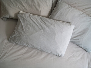 Сделайте это со старой подушкой – и она будет чистой, как новая. Хозяйственный лайфхак