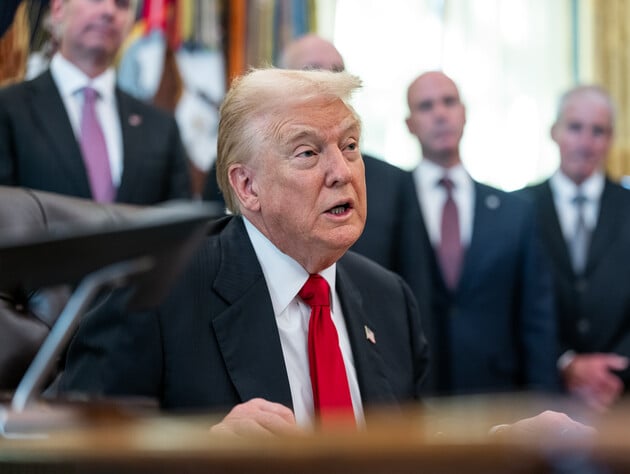 Трамп ввел чрезвычайное положение в США. Среди причин – Куба и Россия