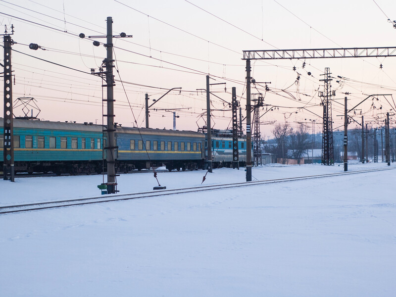 Рух поїздів між Дніпром і Запоріжжям обмежено через атаки Росії – "Укрзалізниця"