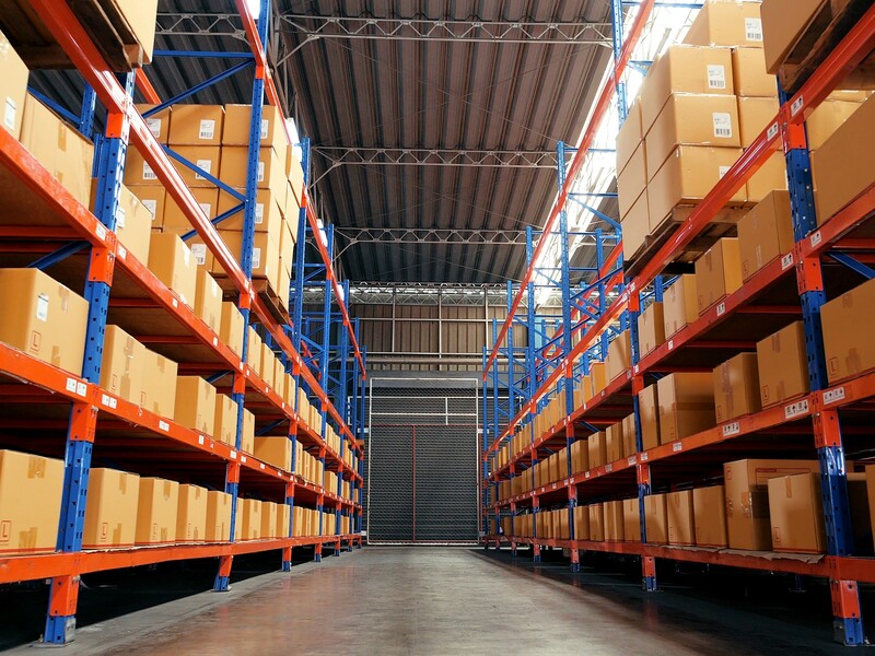 Львів готується до надзвичайної ситуації. Супермаркетам і аптекам радять запастися товарами на два тижні