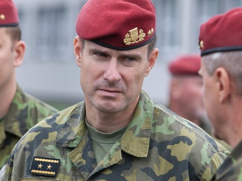 Глава минобороны Чехии отменил визит начальника Генштаба в США из-за самолетов для Украины – СМИ