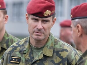 Глава минобороны Чехии отменил визит начальника Генштаба в США из-за самолетов для Украины – СМИ