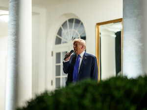 72% українців ставляться до Трампа негативно – опитування