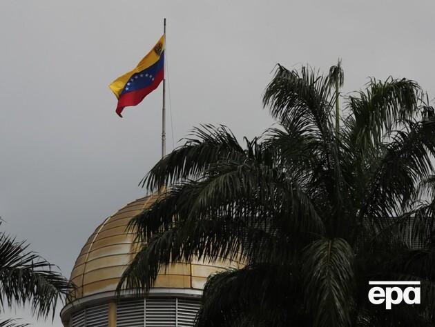 Венесуела відкидає указ Трампа про мита на товари з країн, які продають нафту Кубі