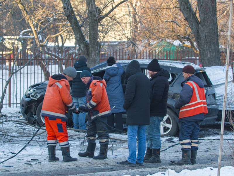 "На холоде работаем. И дальше настроены работать." Энергетики ДТЭК рассказали, как ремонтируют оборудование после обстрелов