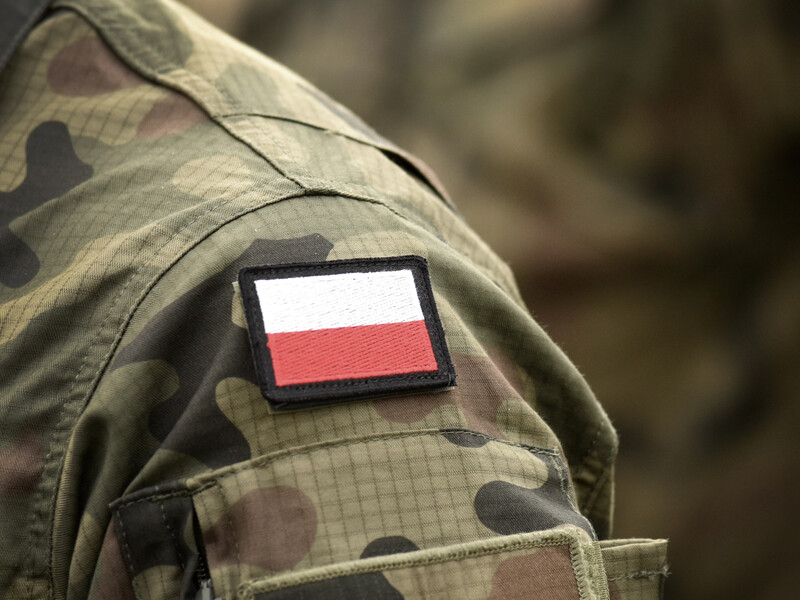 Польша временно ограничила авиасообщение из-за объектов из Беларуси