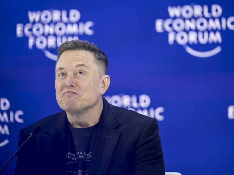 "Коли буде найбожевільніша вечірка?" Нові файли Епштейна показали, як Маск домовлявся про візити на його острів