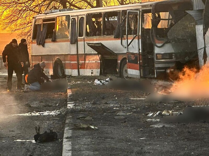 РФ атаковала автобус с шахтерами в Днепропетровской области, известно о 15 погибших, еще семеро ранены
