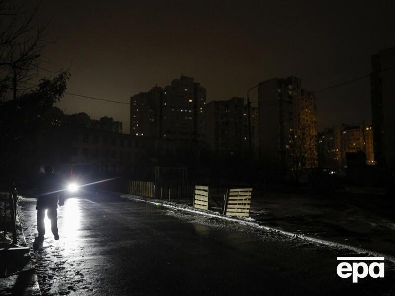 У чотирьох областях України споживачі залишилися без світла через удари РФ по енергетиці– Міненерго