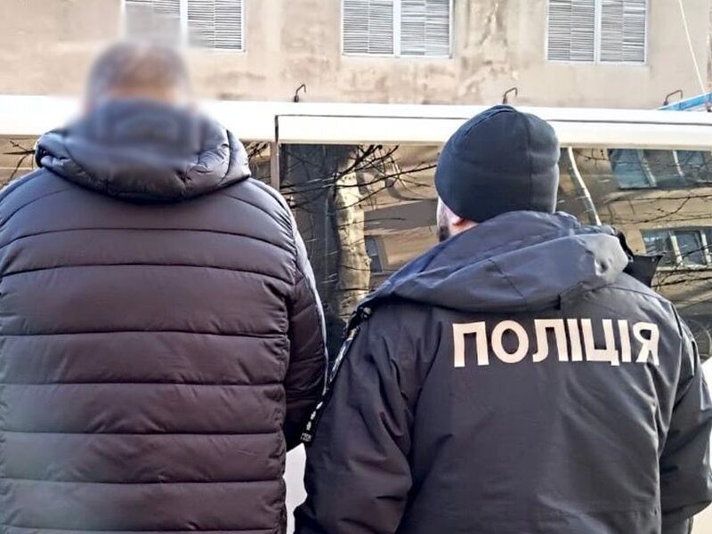 В одеському ресторані чоловік відкрив стрілянину через те, що офіціантка відмовилася приносити наркотики – поліція