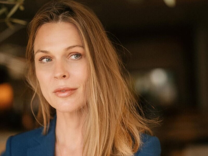 Фреймут застерегла, що в жодному разі не можна робити жінкам у ресторані. Відео