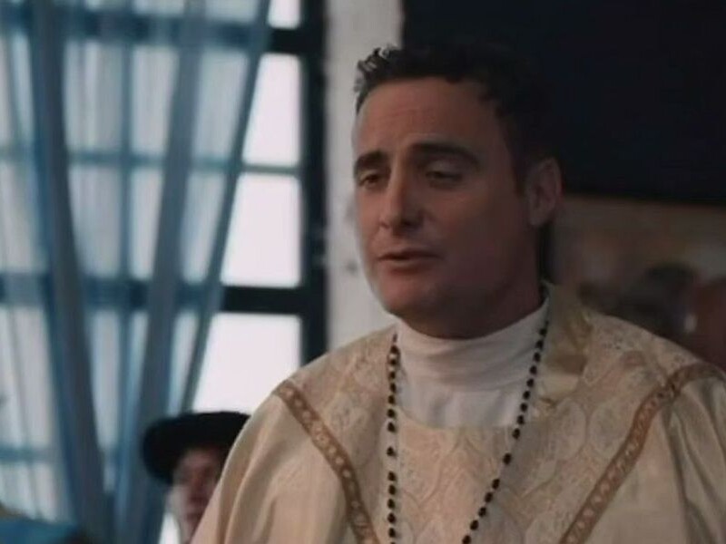 В РФ во время перевода сериала изменили фразу о "спасении мира от россиян", заменив их на "украинцев"