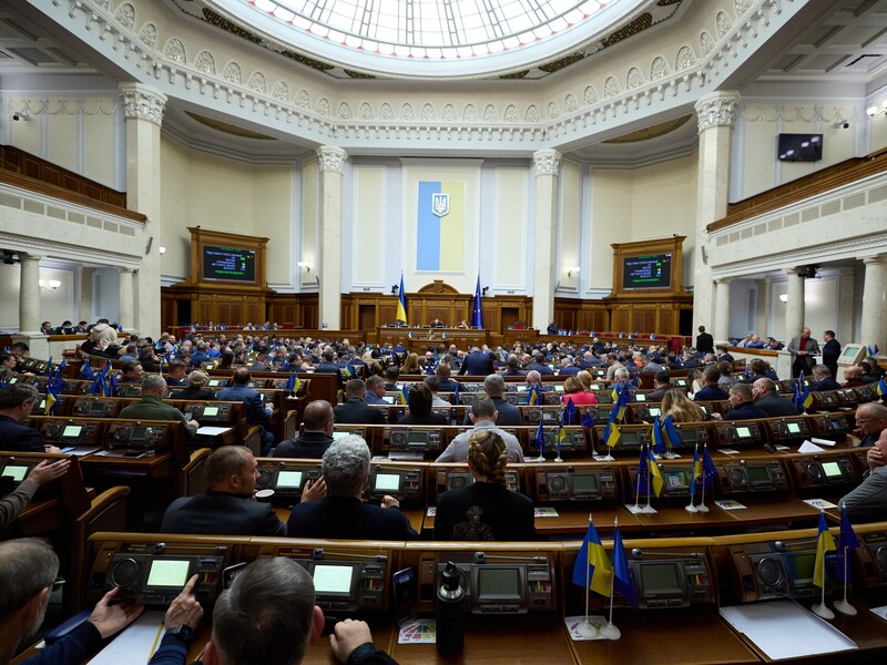 Рада не смогла начать работу, мэр Харькова бурно отреагировал