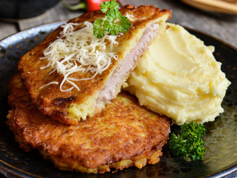 Якщо любите ніжні й соковиті відбивні, тоді неодмінно скористайтеся цим детальним рецептом