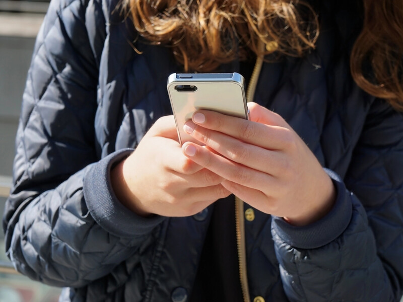 В Іспанії хочуть вимкнути підліткам соцмережі 