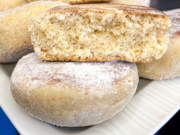 Духовка не нужна, чтобы приготовить эти мягкие пряники. Проверенный рецепт теста для сковороды