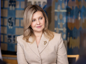 Дизайнер о работе с Зеленской: Она встала, а костюм помялся. Я была бледная, думала: 