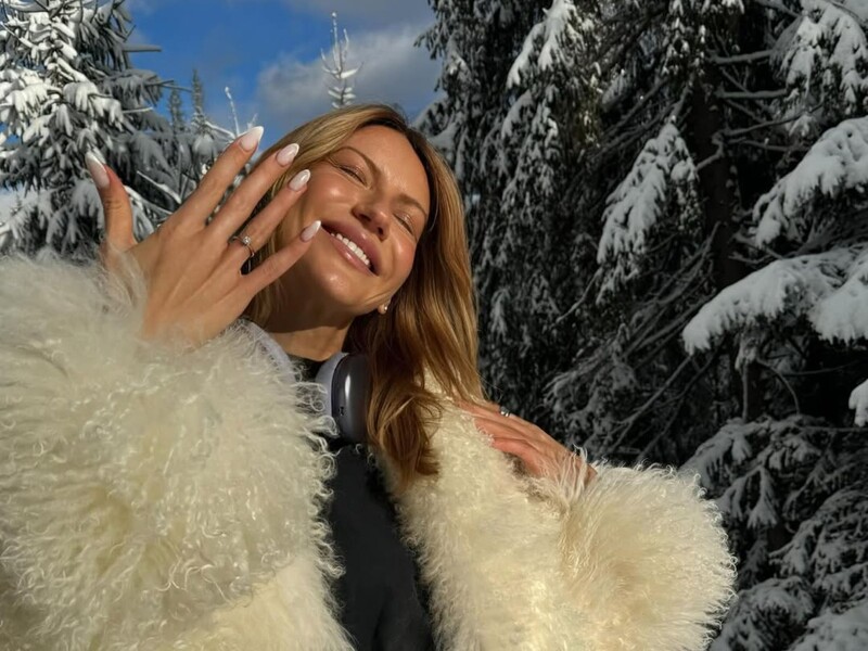 Никитюк спустя год после помолвки начала готовиться к свадьбе. Ее подруга рассказала подробности