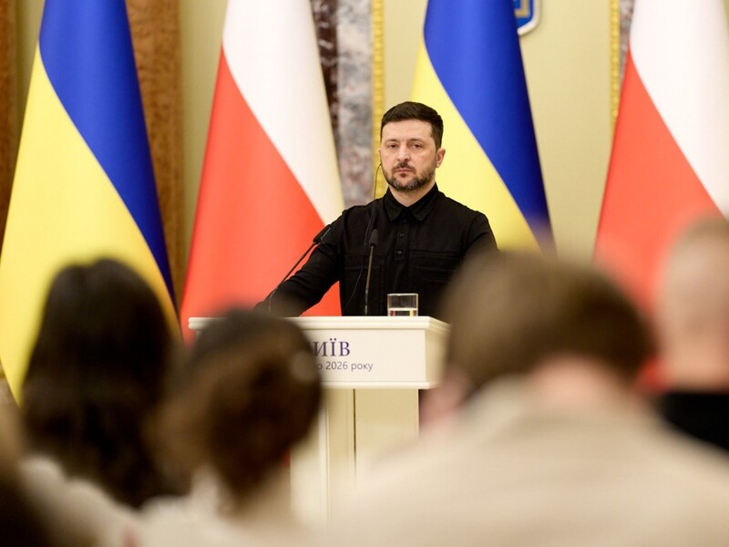 "Кто захочет". После войны армия Украины будет переведена на контрактную основу – Зеленский