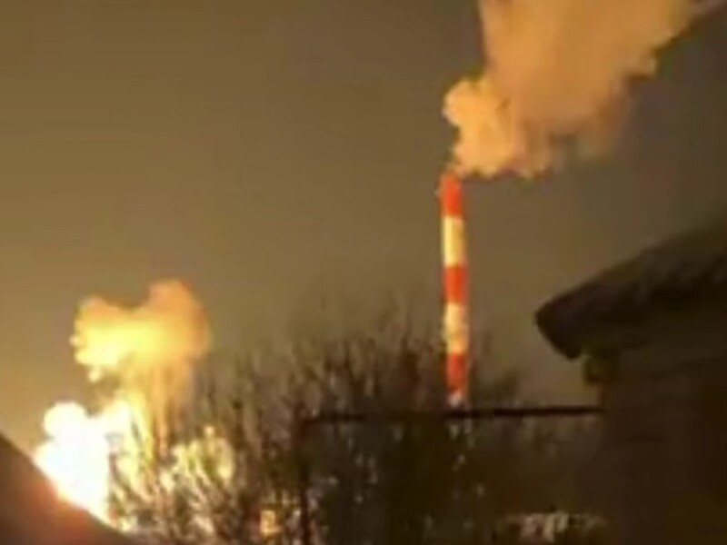 "Недобрый вечер". В Белгороде заявили про ракетную атаку, паблики пишут про удары по ТЭЦ. Видео