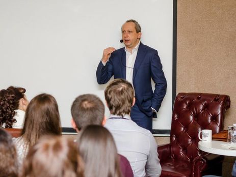 Слава Рабінович: Якщо люди припинять платити податки, режим путінського ОЗУ завалиться протягом трьох місяців. Я це гарантую