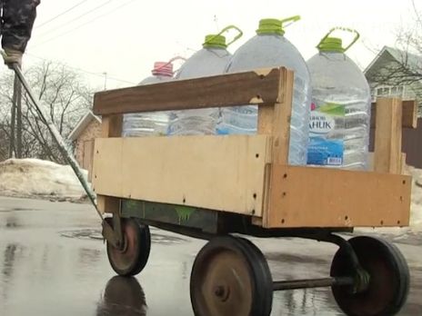 Не имеющие водопровода и канализации жители поселка на территории Москвы собрали подписи за отделение от столицы