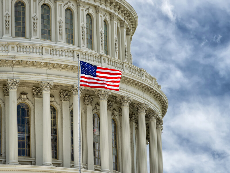 В США республиканцы  опасаются потери на выборах не только Палаты представителей, но и Сената — СМИ