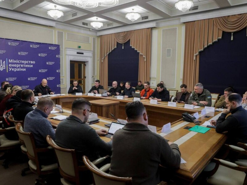 Шмигаль: У Києві в неділю додатково увімкнуть 9 МВт потужності електропостачання