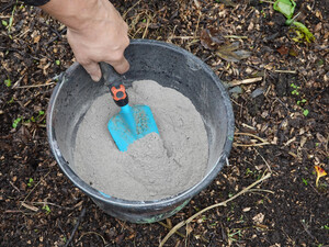 Растворите это дешевое удобрение в воде – и плодовый сад легко восстановится после сильных морозов