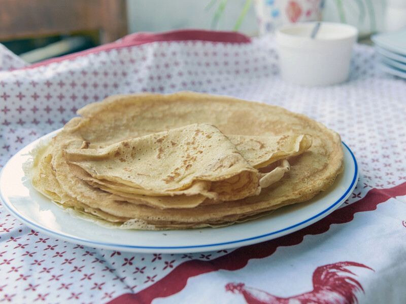 Приготуйте звечора тісто, а зранку смажте. Картопляні млинці на сніданок