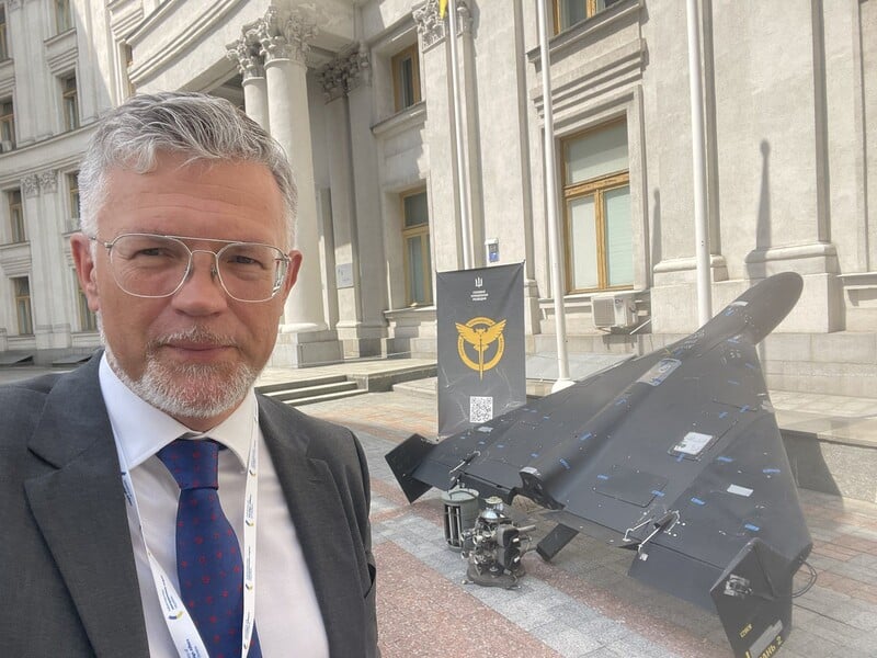 "Этот аргумент циничен". Мельник раскритиковал Ишингера за слова о войне в Украине, тот ответил