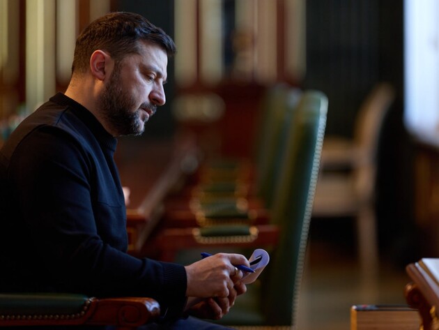 У Києві понад 1,4 тис. багатоквартирних будинків досі без тепла – Зеленський